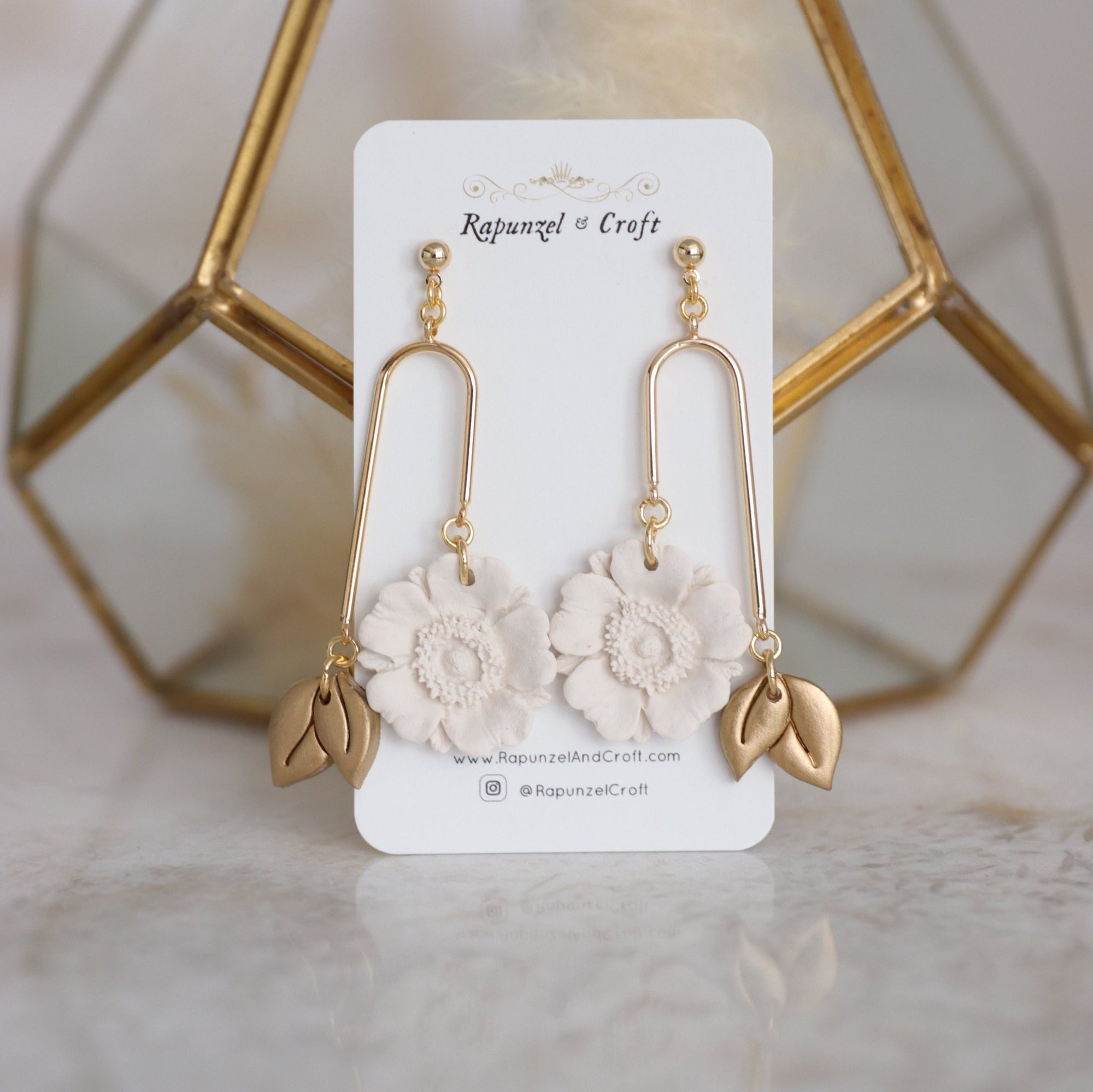 Sasha Floating Flower dangle earrings