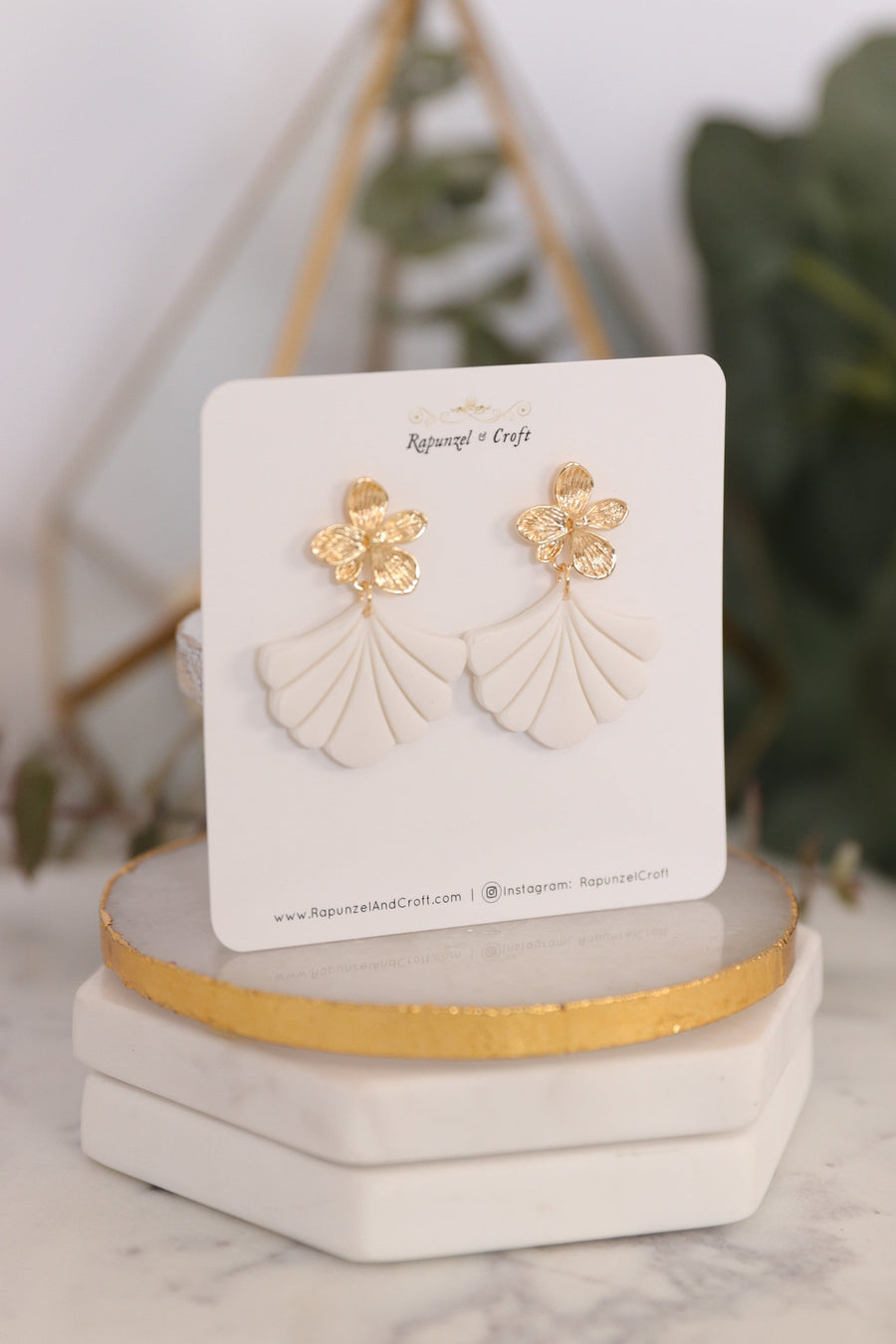 FLOWER SCALLOP dangle earrings