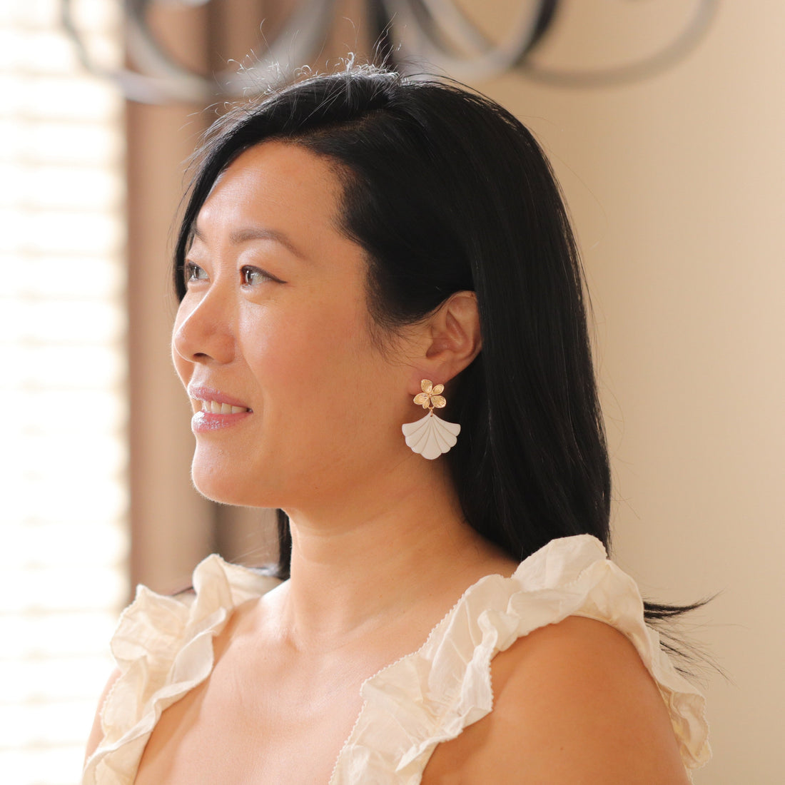 FLOWER SCALLOP dangle earrings