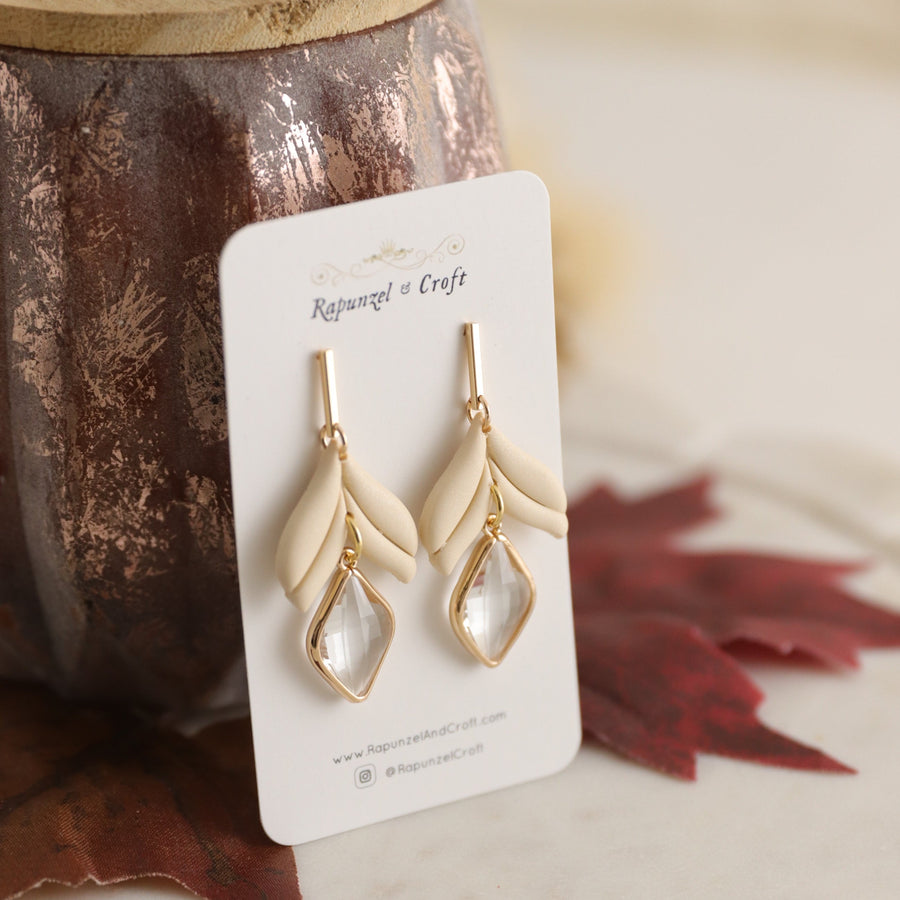ELEGANT DEW LEAVES earrings