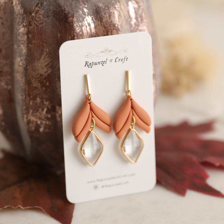 ELEGANT DEW LEAVES earrings