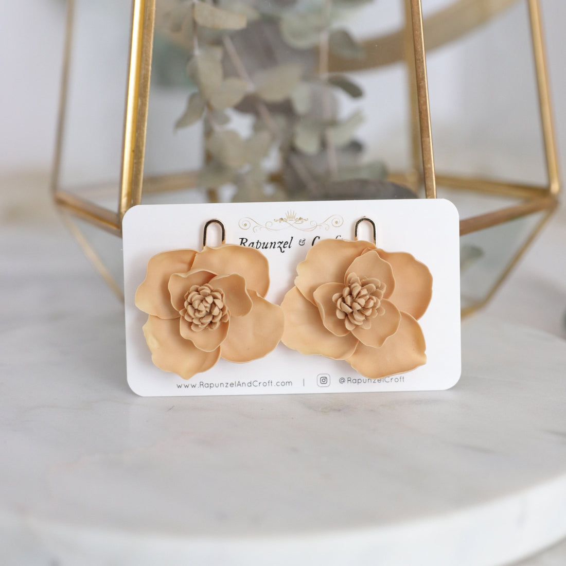 ARIANA Floral Dangles