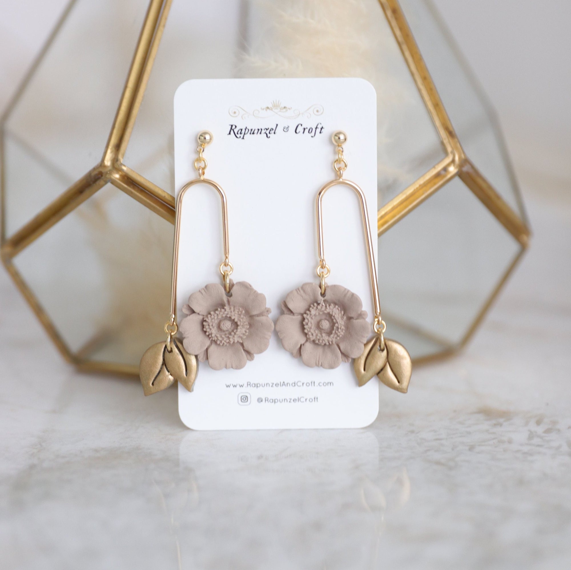 Sasha Floating Flower dangle earrings