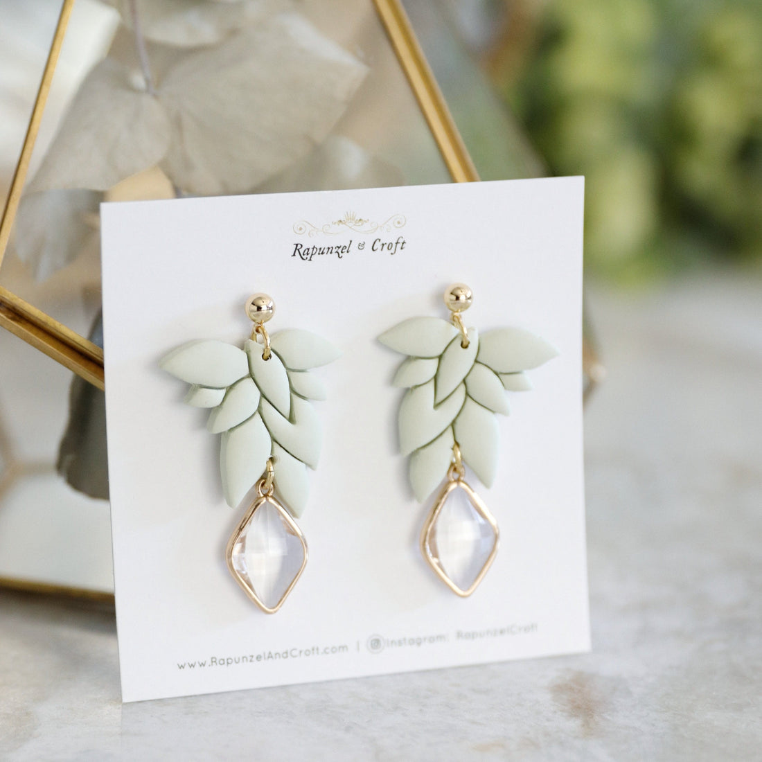 DEWY OZ MORNINGS dangle earrings